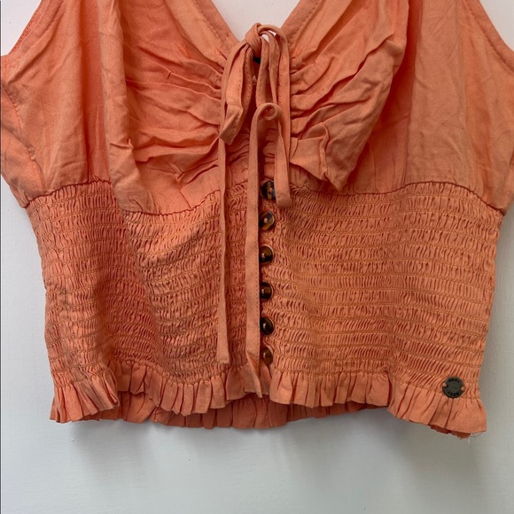 Elegant Coral Ruffle Strap Crop Top - Picture 4 of 5